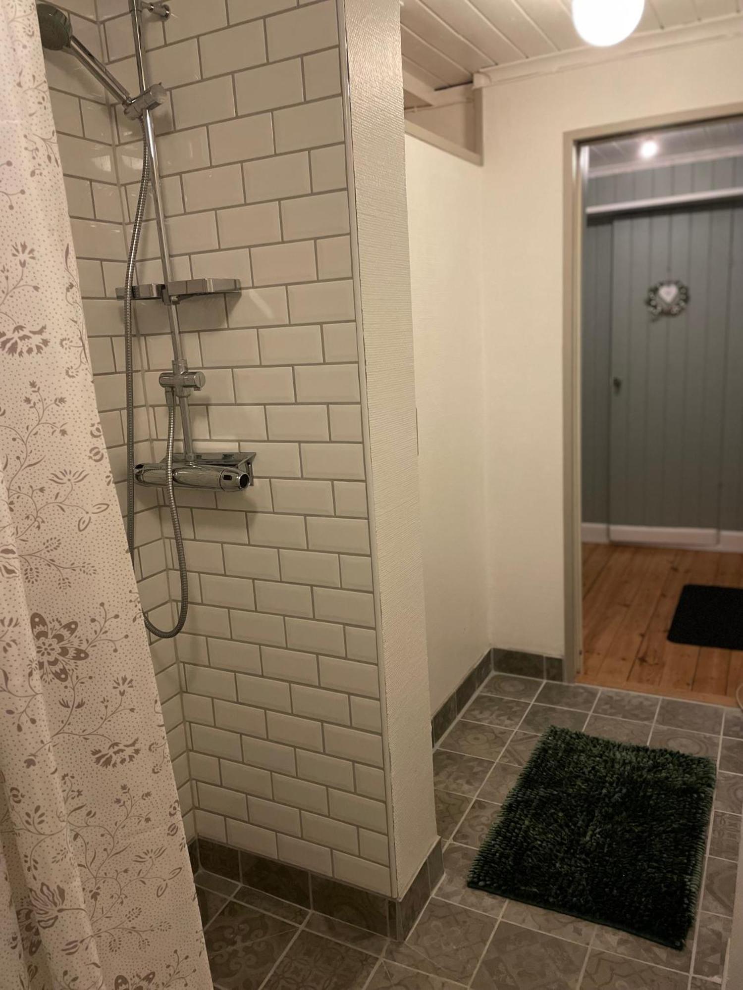 Baersta Bagarstugan Bnb Kolbäck Exterior foto